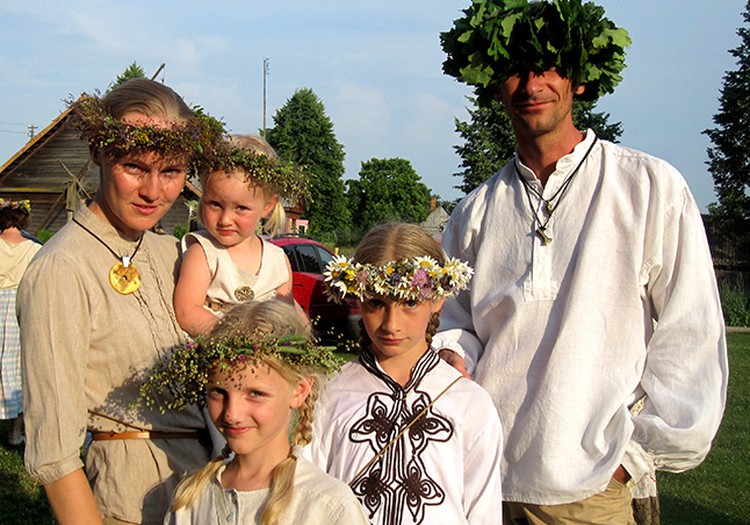 Versli mama Rasa iš dizainerės tapo žolininke