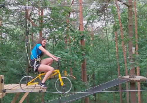 Nauja pramoga: su dviračiu - po medžius!
