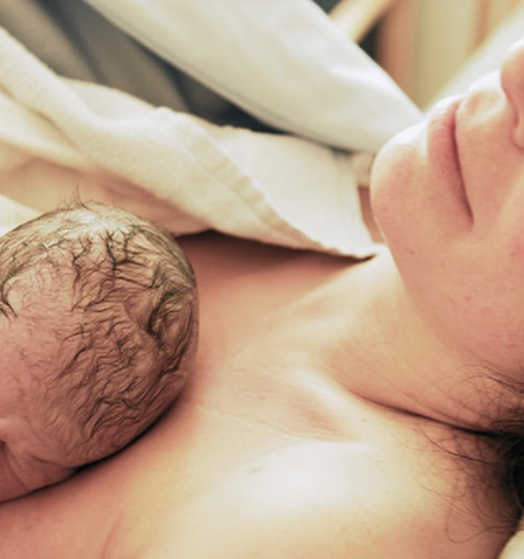 Kuo dula gali padėti per gimdymą? Atsako dula Lina