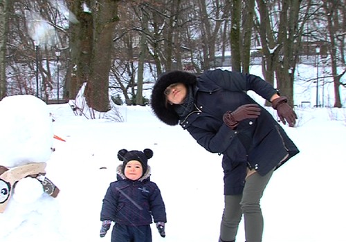 VIDEO: Kasdieniai tėvų įpročiai, kurių derėtų atsisakyti