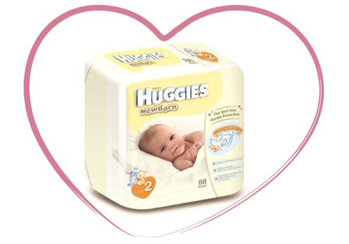 Naujos sauskelnės Huggies® Newborn su drėgmės indikatoriumi ir specialia kišenėle