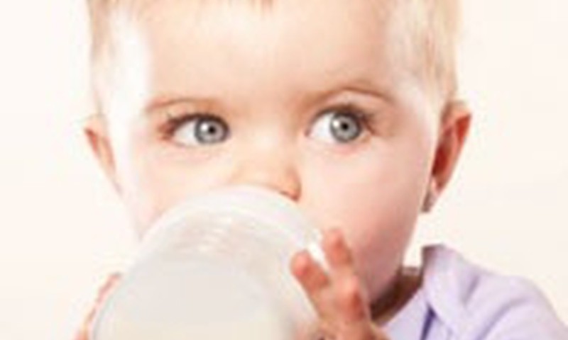 Iš buteliuko ilgai maitinamiems vaikams – nutukimo rizika