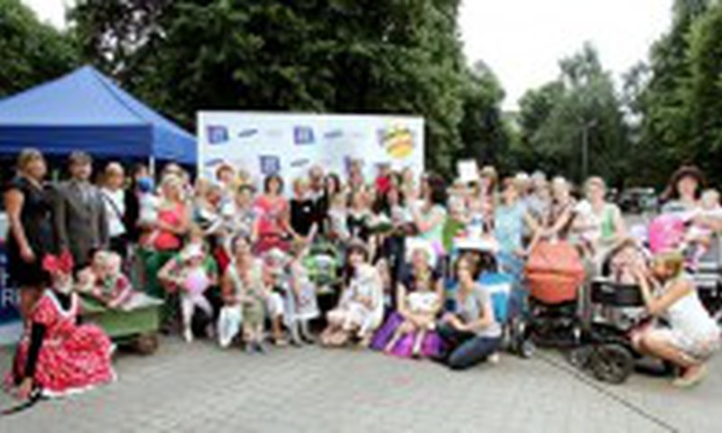"Mamin klub" renginys Rygoje, remiant SOS Vaikų kaimą