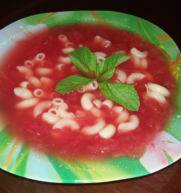 Atsigaivinkime: šalta arbūzo sriuba