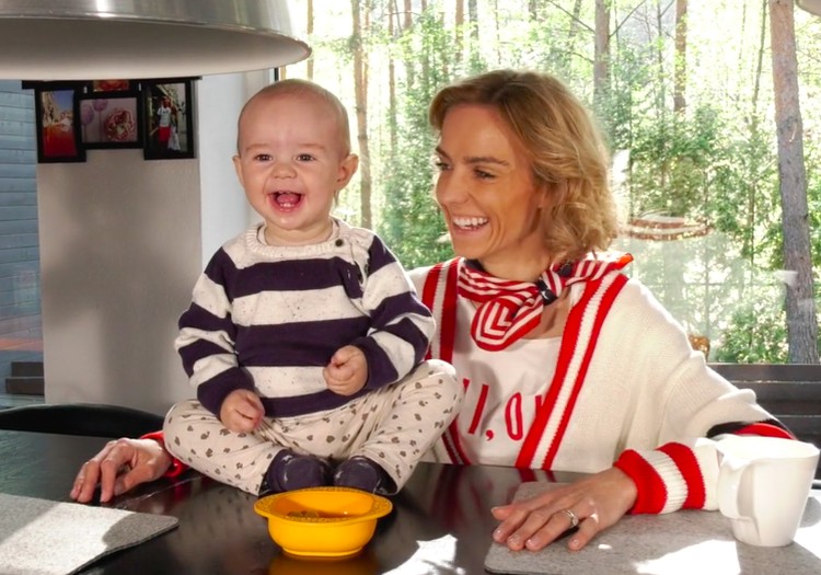 TV Mamyčių klubas 2019 05 12: renkame kūdikiui kosmetines priemones, saugomės nuo vabzdžių, pažindinamės su menu nuo mažens