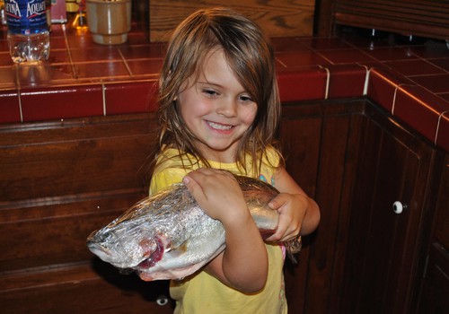 Kodėl vaikučiams reikia valgyti žuvies ir kada pradėti?