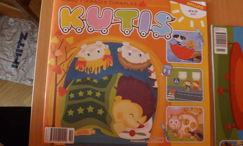 Rugilė pavargo kiekvieną savaitę atlikinėti vis kitas "Kučio" žurnalo užduotėles.