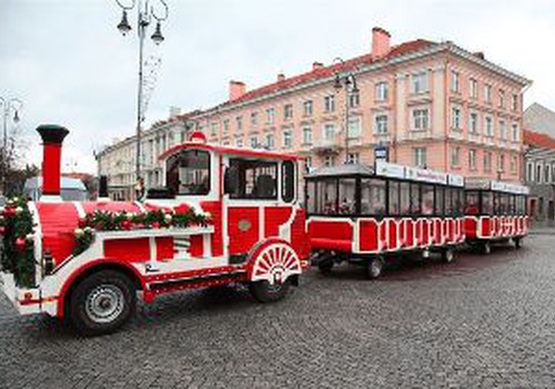 Kalėdinis traukinukas laukia mažųjų vilniečių