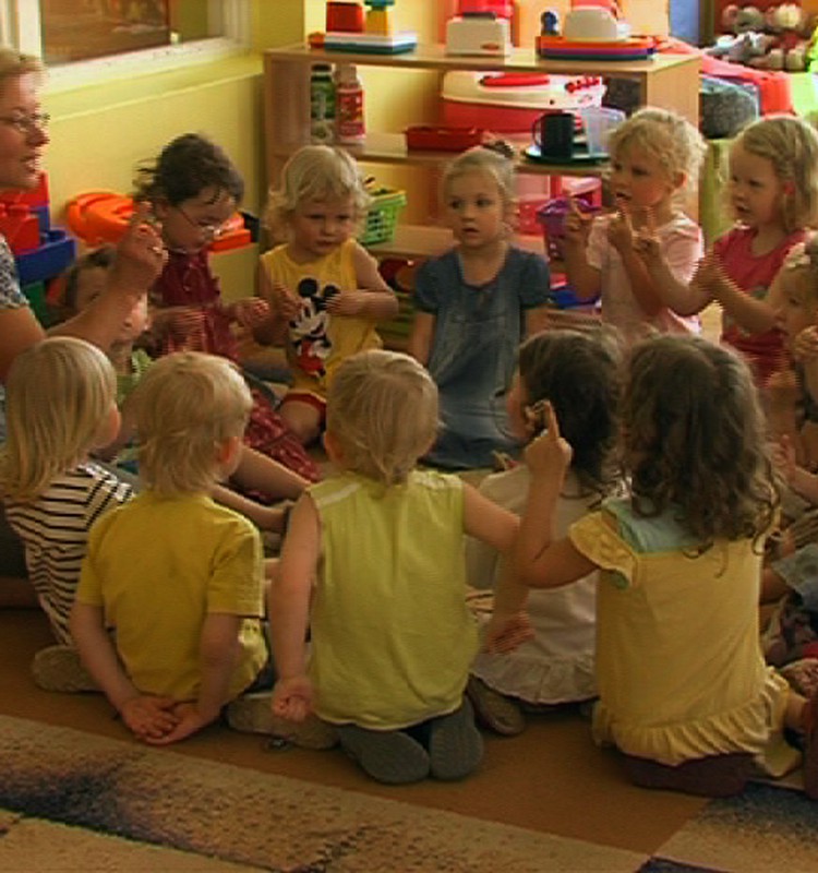 Rytoj "Mamyčių klube": ar talentu gimstama, naktinės enurezės gėda ir pasakos su kaladėlėmis!