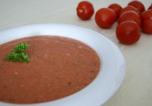 „Vasaros skoniai“: ŠALTA POMIDORŲ SRIUBA (GAZPACHO)