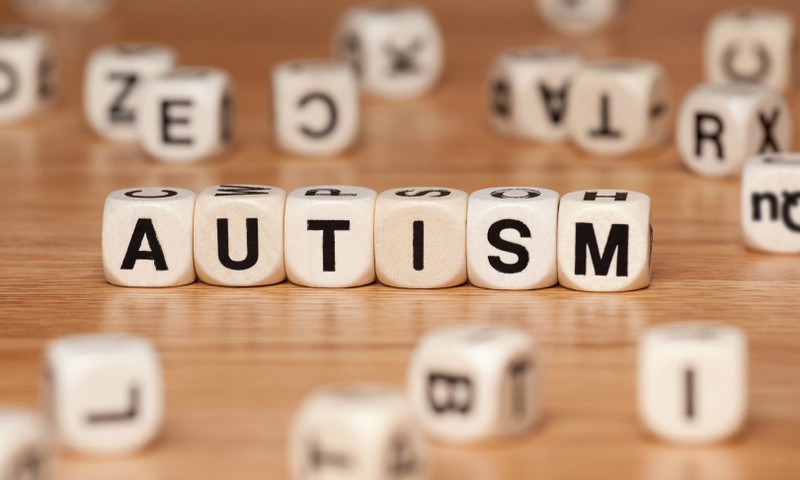 Kada pastebimas autizmas ir kokie jo požymiai?