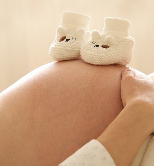 Kur ir kaip pasiskirsto svoris nėštumo metu?