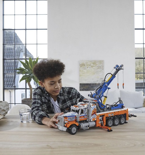 LEGO Technic robotai: kaip juos sukurti ir programuoti?