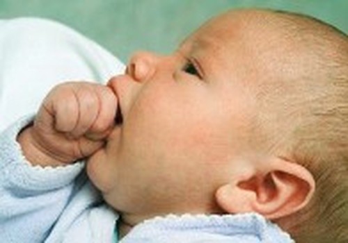 Beveik 3 mėnesių kūdikiui atsirado pleiskanų