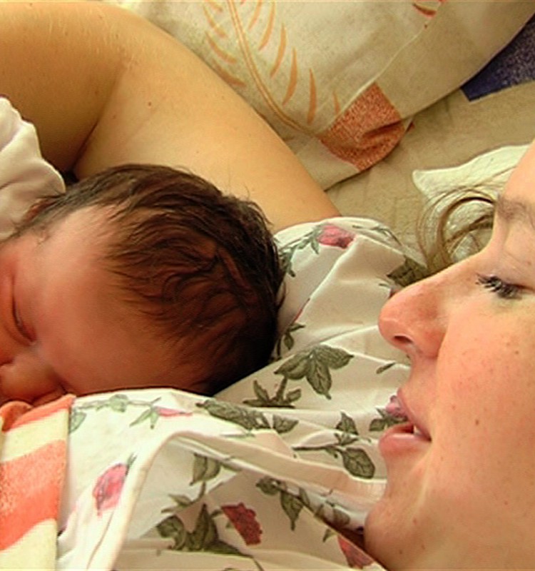 VIDEO "Pirmosios 12 savaičių": pirmoji serija - gimdymas