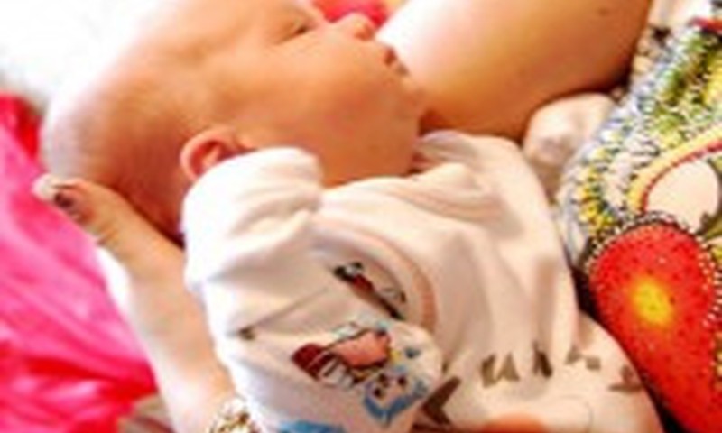  Užsitęsusi kūdikio gelta: kiek skysčių gerti?