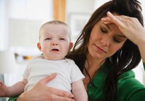 Beveik metukų kūdikis sužvairuoja: ar verta sunerimti?