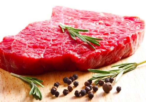 Kokią mėsą rinktis: baltą ar raudoną, užšaldytą ir atšildytą? 