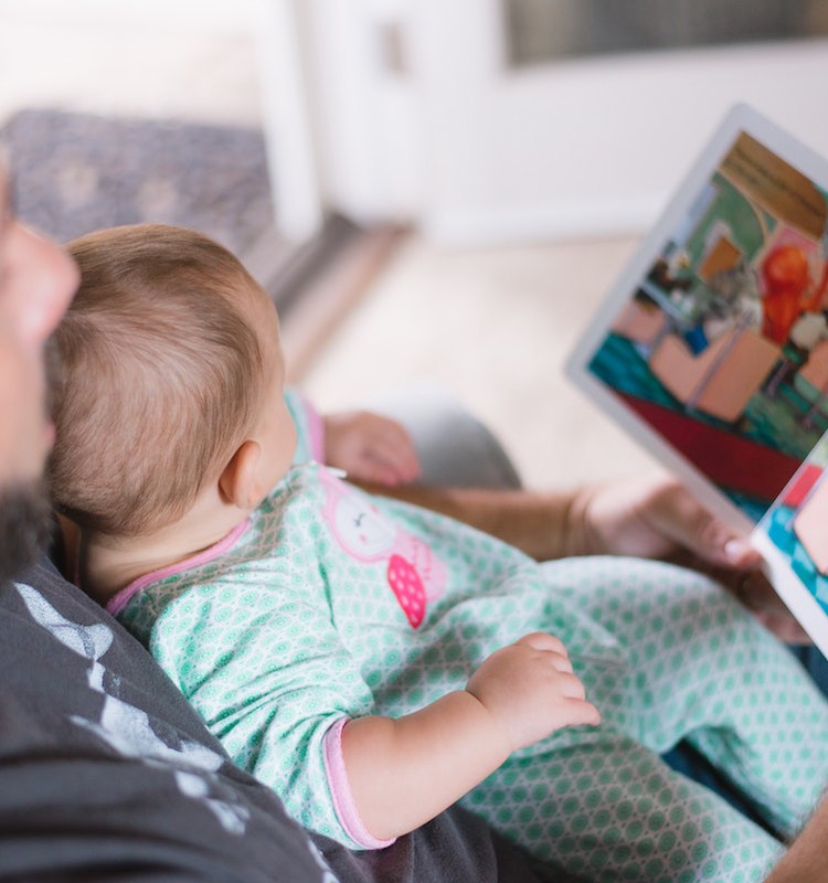 Pandeminiai kūdikiai: kaip karantinas veikia jų raidą?