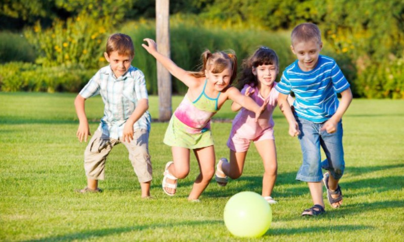Penkios saugių vaiko atostogų taisyklės: psichologo komentaras