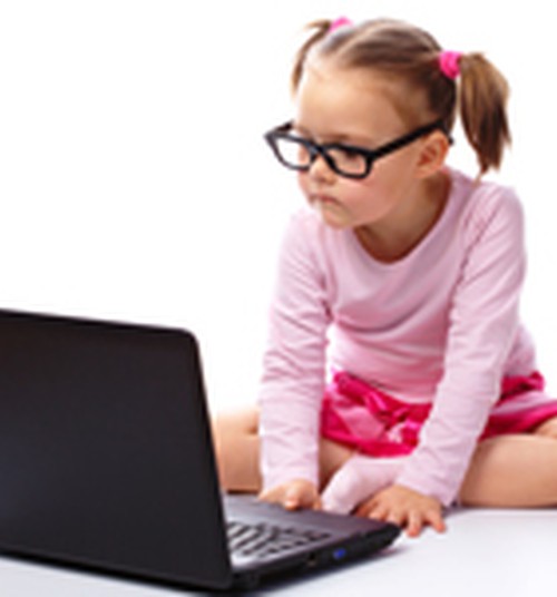Vaikas prie kompiuterio: kaip išvengti neigiamų pasekmių