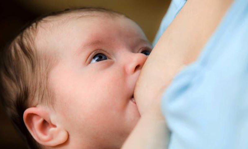 Kaip žindyti? Maitinimo krūtimi pradžiamokslis