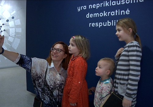 VIDEO: Godos šeimos viešnagė Valstybės pažinimo centre