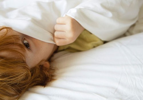 Kokios pagrindinės tėvų daromos klaidos, vaikui šlapinantis į lovą?