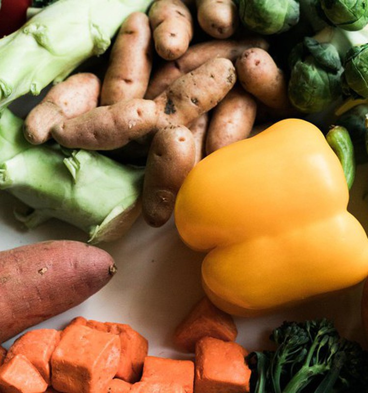 Į kūdikio mitybą įtraukite sezonines daržoves ir vaisius!