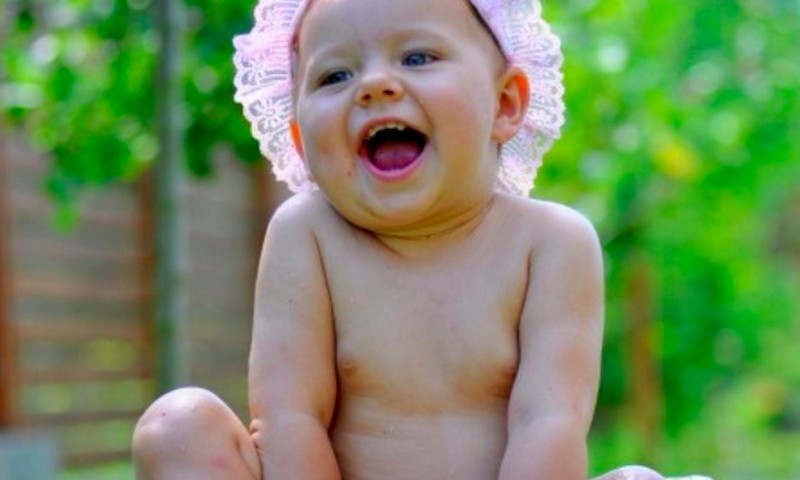 Kiek vandens/sulčių mažyliui reikia per dieną?