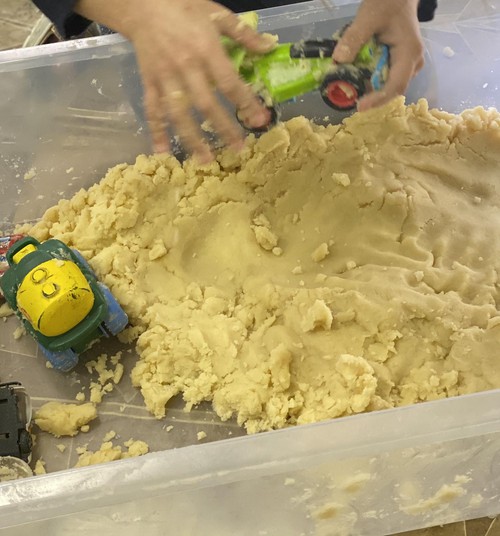 Smėlio gamyba iš namie turimų medžiagų
