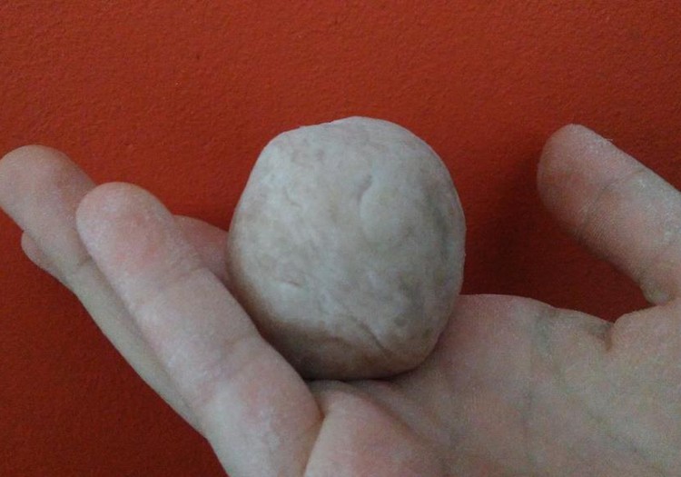 AISTRINGOJI VAIKYSTĖ. Naminis plastilinas