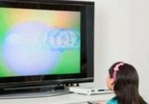 Ar leisti kūdikiui žiūrėti televizorių?