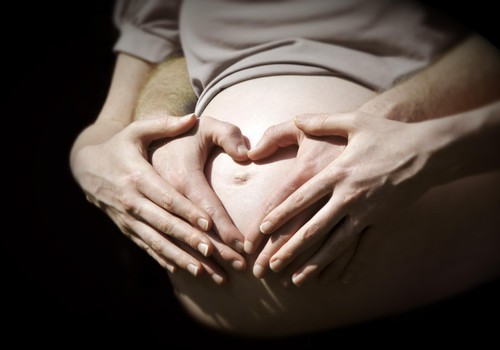 Ilgalaikiai santykiai stiprina nėštutės sveikatą