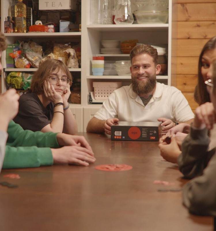 Septynis vaikus globojanti kauniečių šeima: žmonės stebisi, kad jauni žmonės gali globoti
