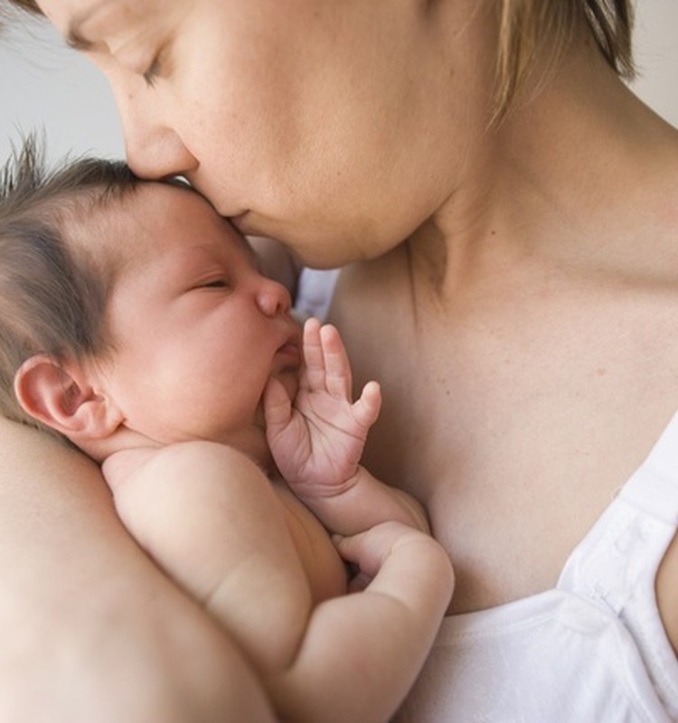 Kaip žindyti kūdikį, kai speneliai yra įdubę - specialisto patarimai+DOVANĖLĖ