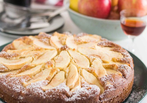 Pakvieskime rudenį į namus: obuolių pyragų receptai