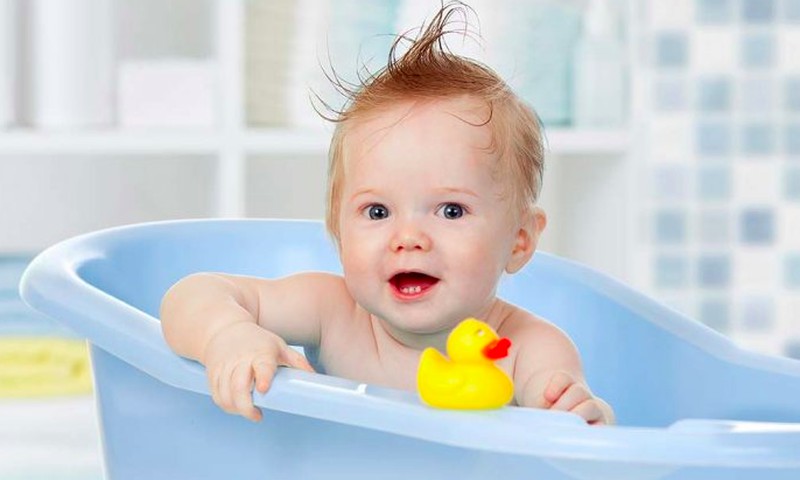 FOTO konkursas: pasidalinkite mažylių maudynių nuotraukomis!