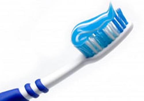Dantų pasta padeda nusideginus ar naikinant spuogus