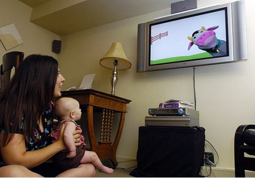 Kada vaikams galima žiūrėti televizorių?
