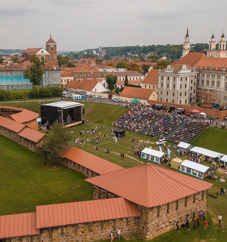 Kauno pilies prieigose – Vaikų būrelių ir užimtumo mugė „Pasirink“