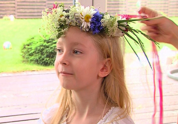 VIDEO: kaip pasigaminti Joninių vainiką