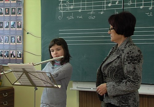 VIDEO: Talentingi vaikai - dainininkė ir muzikantė Akvilė