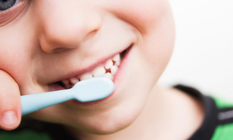 Valyti vaikui dantis turėtų tėvai