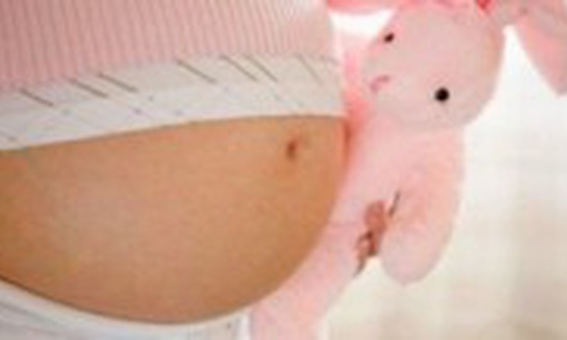 Gyd. Šemeta: "Nėštumo metu mamos džiaugsmo hormonai, prasiskverbę pas vaiką, sukuria jam laimės pojūtį"
