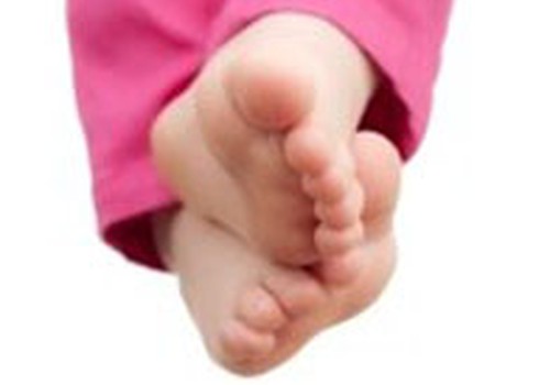Vaikui skauda kojas. Ar gali būti peršalimo pasekmės?