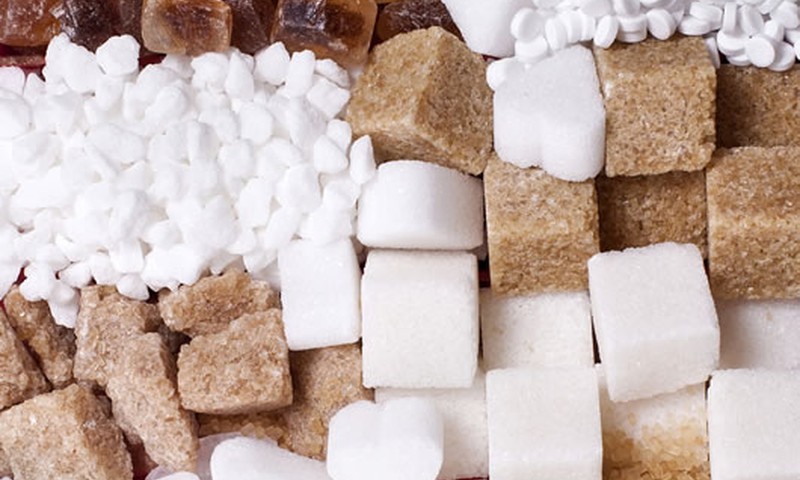 Ką rinktis – cukrų ar saldiklius?