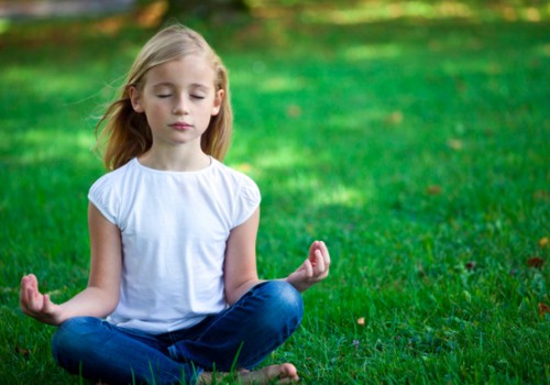 Vaikų meditacija:  būdas svajoti ir įgyti „supergalių"