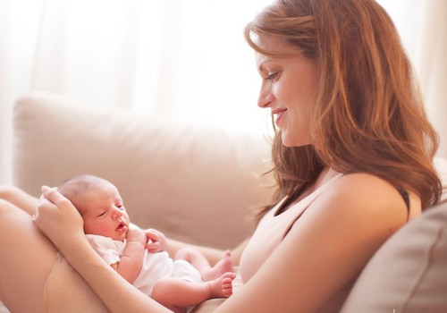 Pirmasis kūdikio mėnuo: ką verta atminti?
