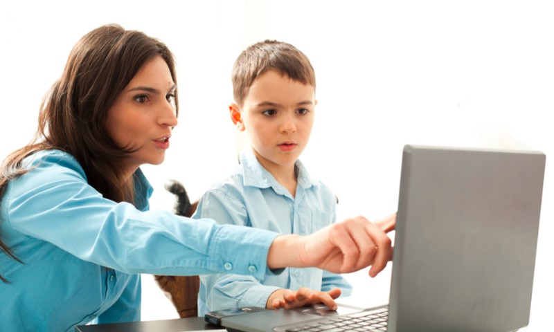 Ką turėtų žinoti tėvai, pirkdami vaikui naują kompiuterį